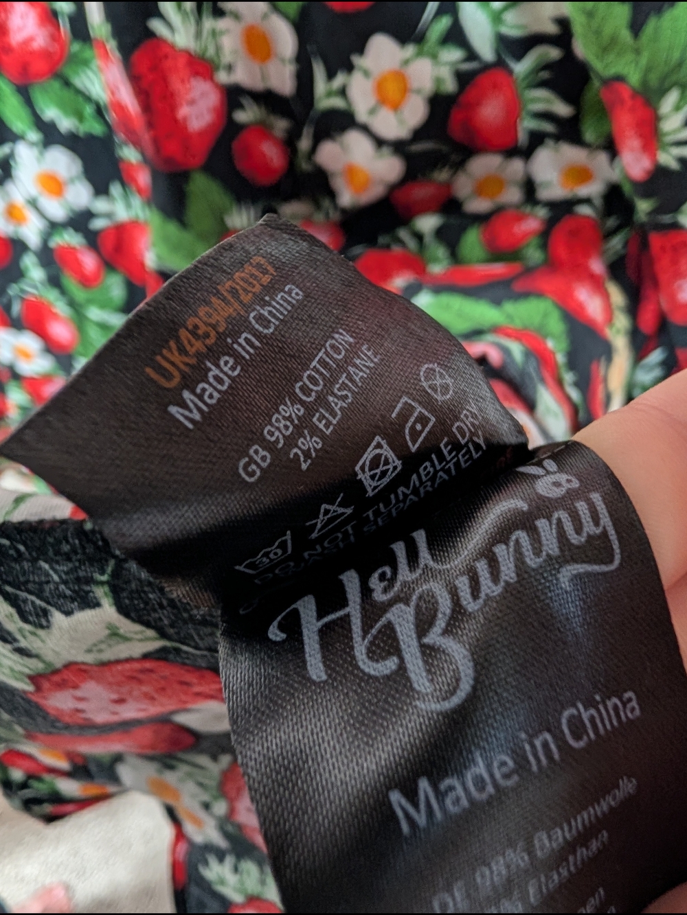 Hell Bunny Black Strawberry & Daisy Fit-and-Flare Midi Dress - Picture 6 of 6